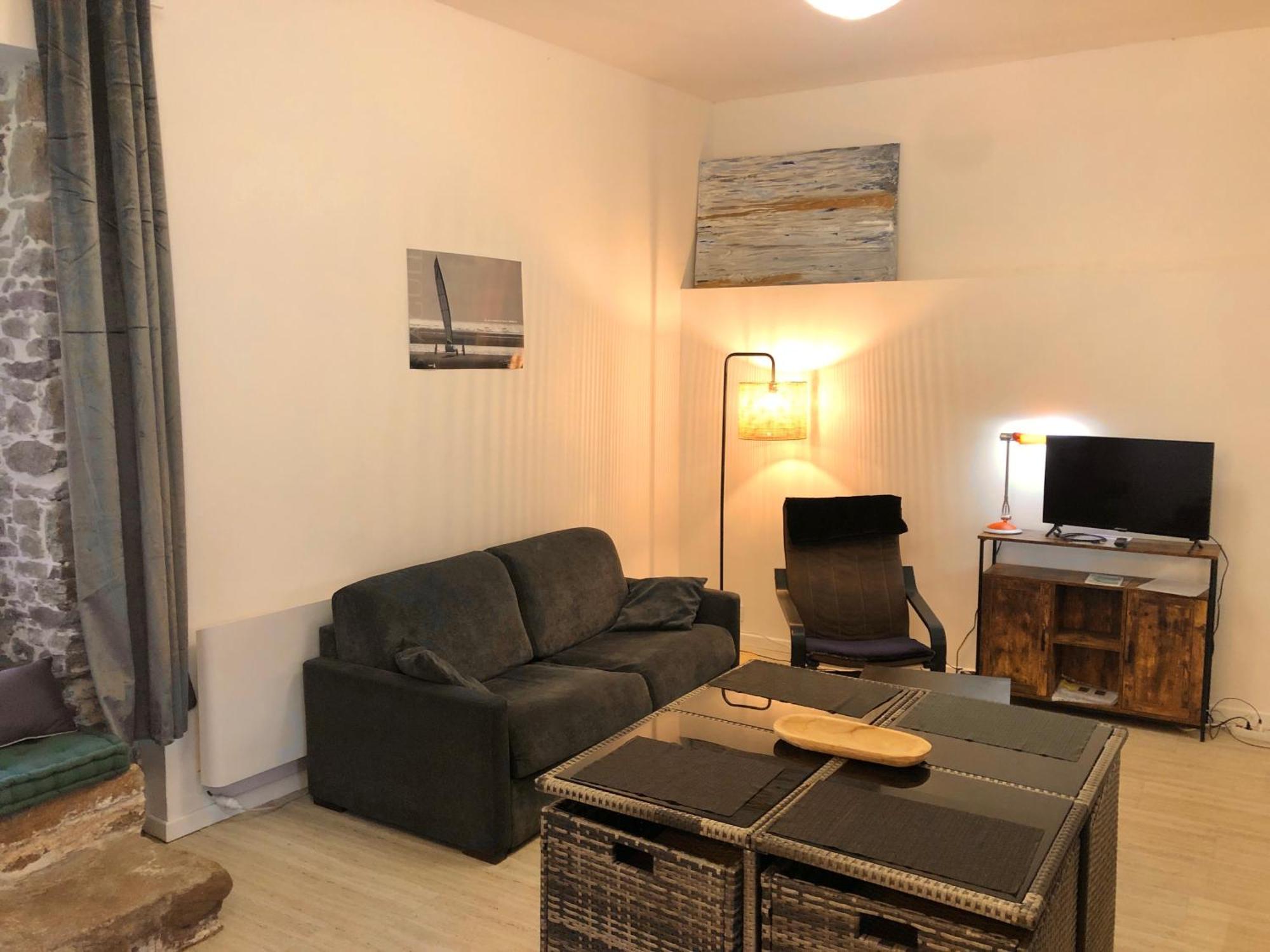 Petite maison pour 2 à 6 personnes dans un paysage totalement paisible  Landévant Exterior foto